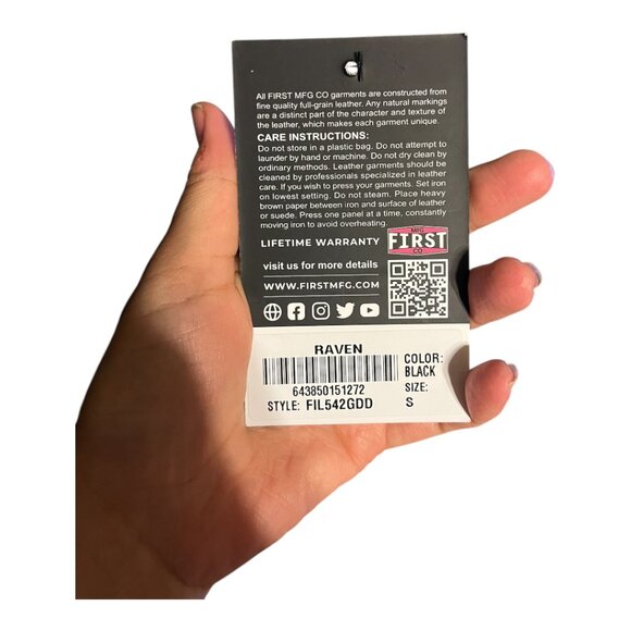 MFG First Co Raven Women's Motorcycle Leather Vest (NWT-SO) - Picture 9 of 9